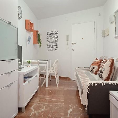 Apartamento Con Encanto 'Larios Studio' Lägenhet Málaga Exteriör bild