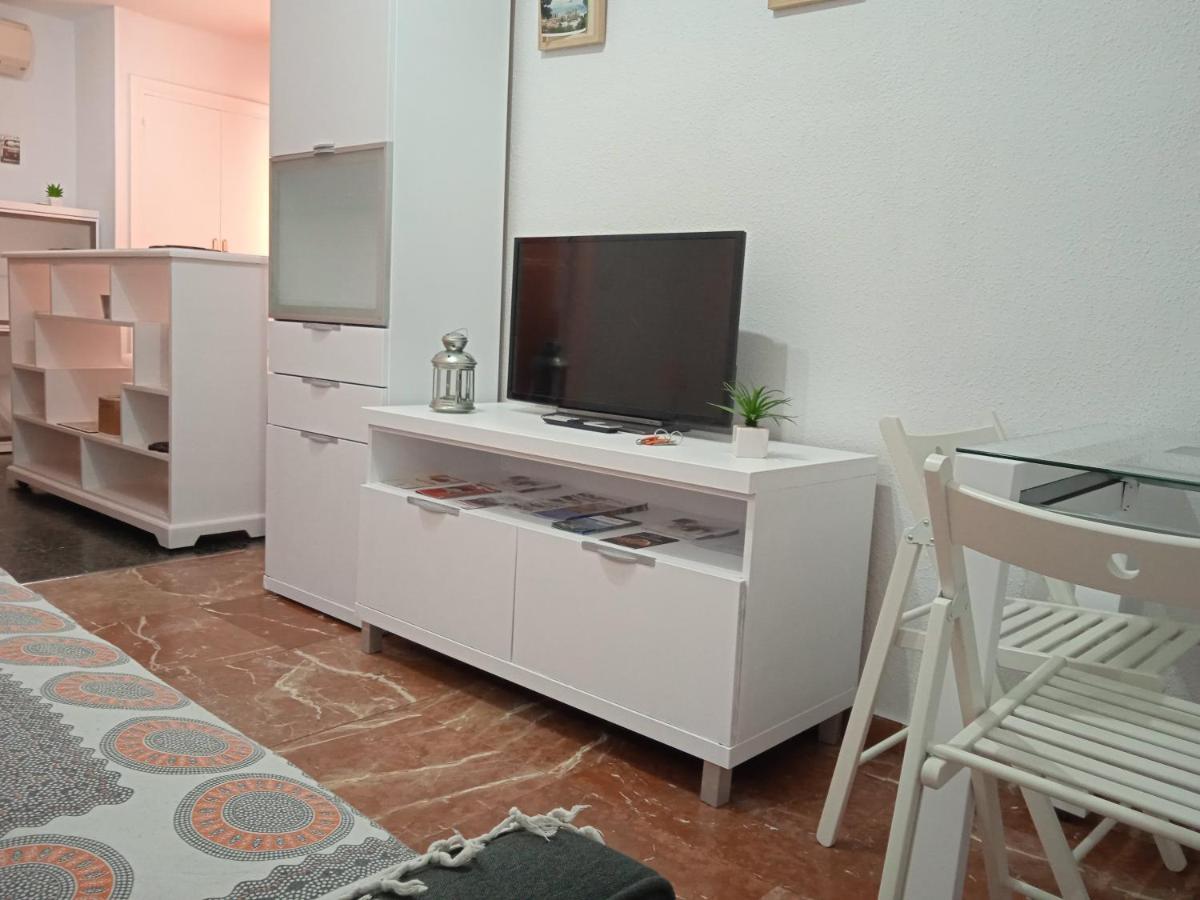 Apartamento Con Encanto 'Larios Studio' Lägenhet Málaga Exteriör bild