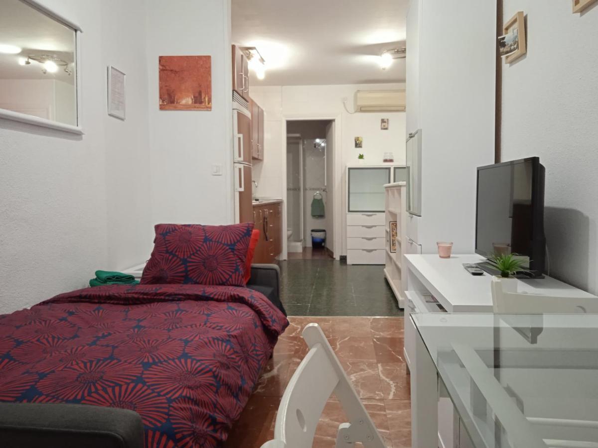 Apartamento Con Encanto 'Larios Studio' Lägenhet Málaga Exteriör bild