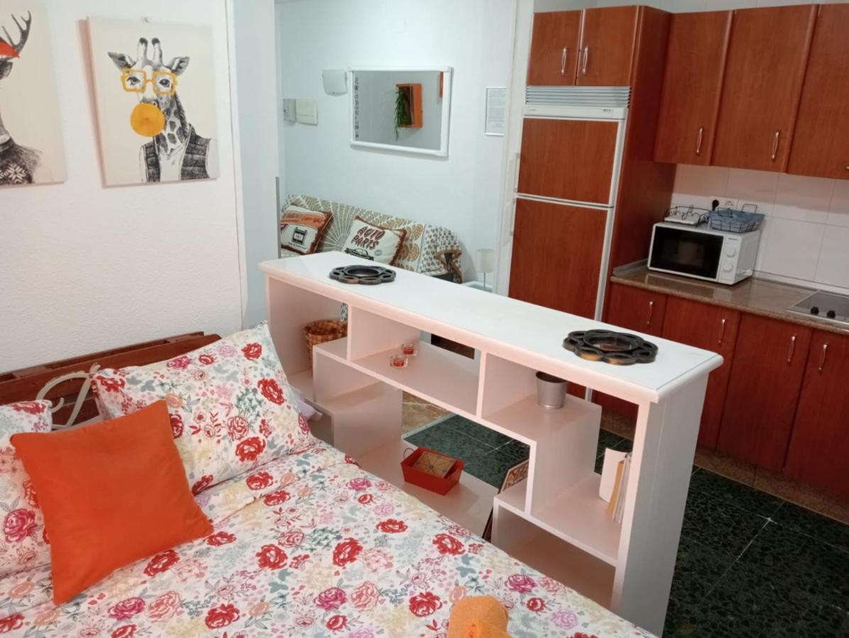 Apartamento Con Encanto 'Larios Studio' Lägenhet Málaga Exteriör bild