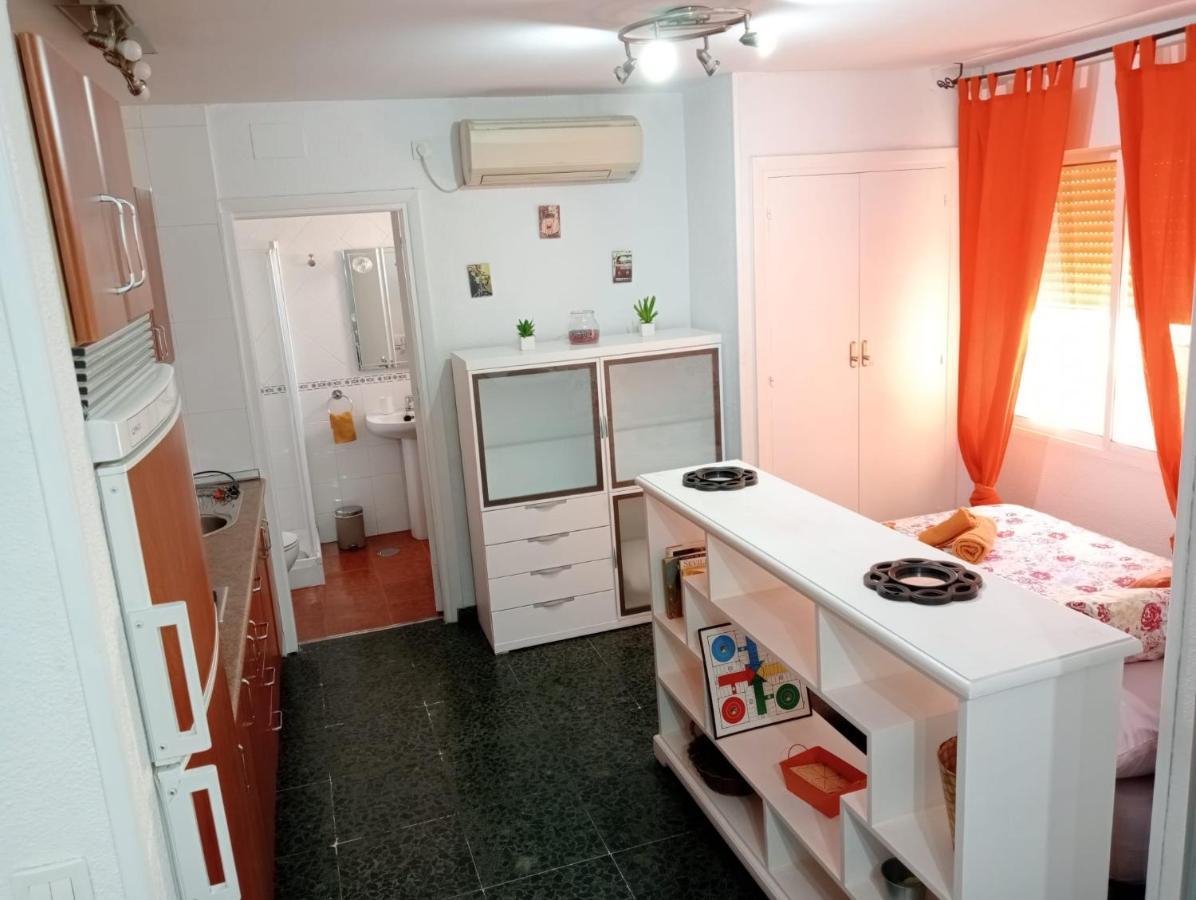 Apartamento Con Encanto 'Larios Studio' Lägenhet Málaga Exteriör bild